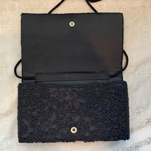 👜NORDSTROM beaded purse/bag in black. Crossbody w/fabric strap & snap closure. - Picture 7 of 8